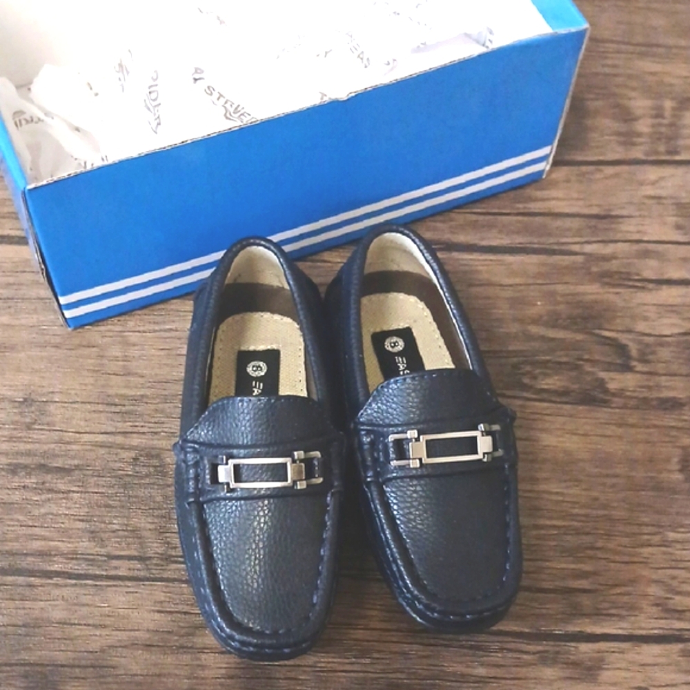 Navy Leather Loafers with Silver Accent